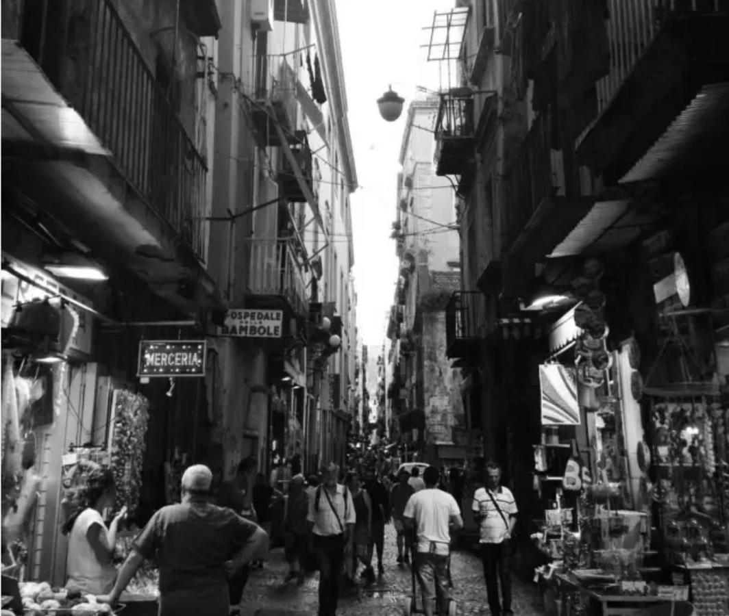 Suite San Gennaro Napoli Bagian luar foto